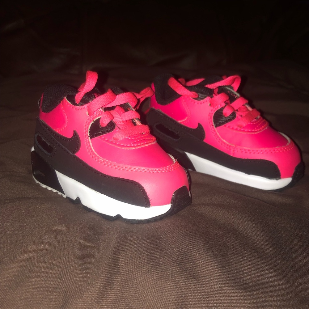 Size 4c Air Max 90 pink black white